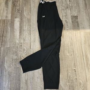 Under Armour Pants - Size M